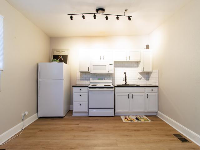 0 BR, 1 BA Apartment 1546 E 10th Street, Indianapolis, IN 46201