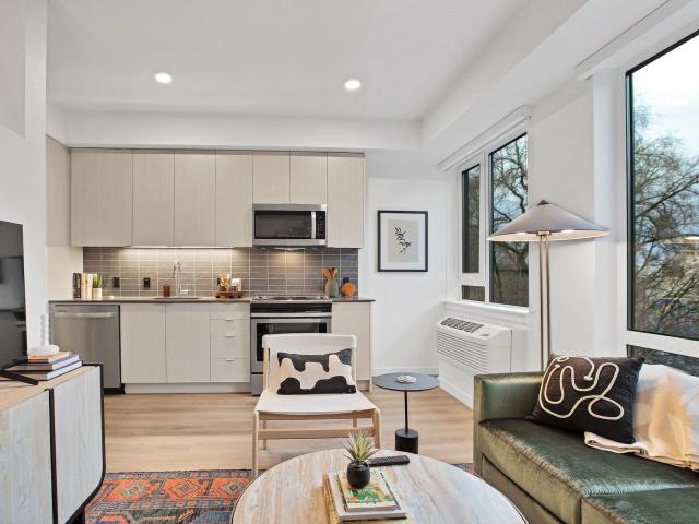 0 BR, 1 BA Apartment 15 NW Park Avenue Unit 209, Portland, OR 97209