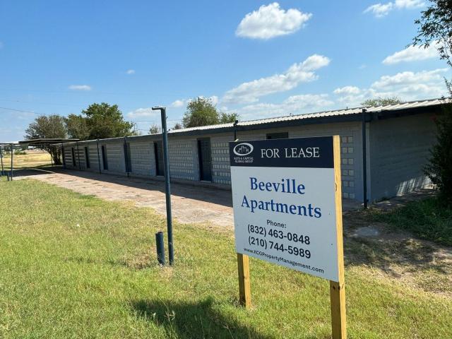 0 BR, 1 BA Apartment 1627 FM 351, Beeville, TX 78102
