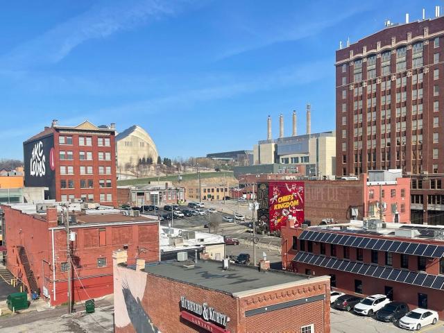 0 BR, 1 BA Apartment 1721 Walnut Street Unit 208, Kansas City, MO 64108