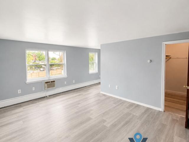 0 BR, 1 BA Apartment 17 Marshall St, Unit B5, Hartford, CT 06105