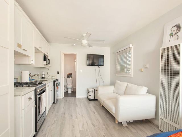 0 BR, 1 BA Apartment 1944 46 Oliver Avenue 1944 Oliver Avenue, San Diego, CA 92109