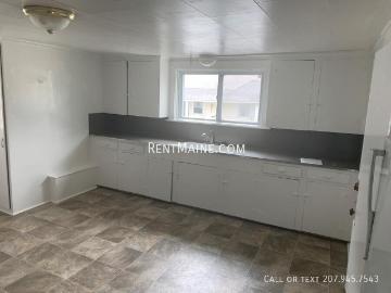 0 BR, 1 BA Apartment 198 Center St. Apt Old Town, ME 04468