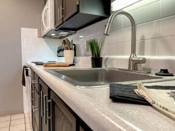 0 BR, 1 BA Apartment 1001 N. McKnight Rd. Unit 1001 S3F, Saint Louis, MO 63132