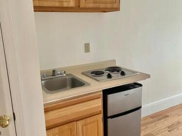 0 BR, 1 BA Apartment 1061 Beacon St, Unit 14, Brookline, MA 02446