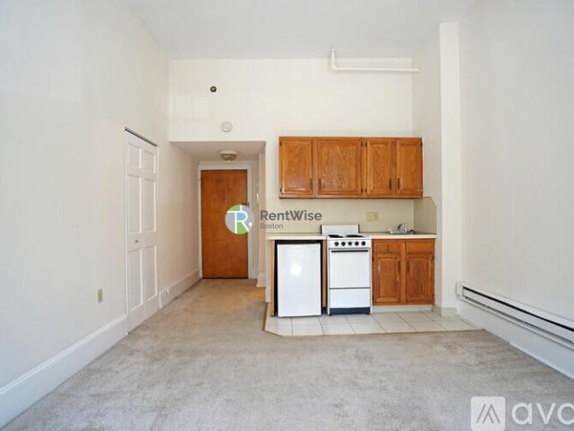 0 BR, 1 BA Apartment 1223 Beacon Street, Unit 105, Brookline, MA 02446