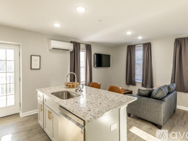 0 BR, 1 BA Apartment 1329 Riverdale Dr, Unit 1, Charlottesville, VA 22902