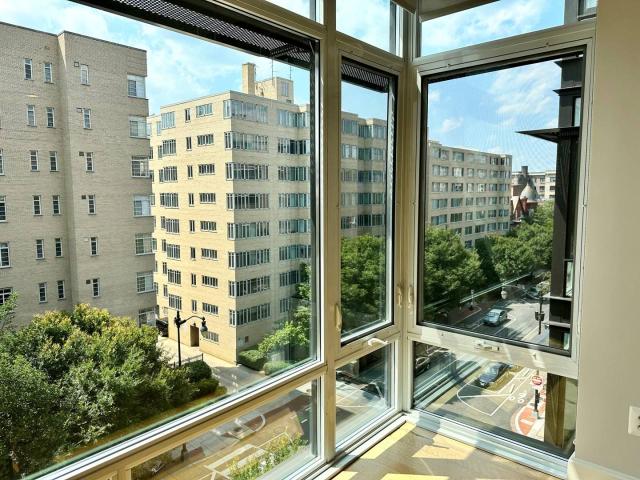 0 BR, 1 BA Apartment 1355 17th St NW Unit 704, Washington, DC 20036
