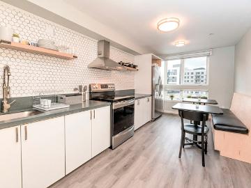 0 BR, 1 BA Apartment 2425 Valdez Street Unit 207, Oakland, CA 94612