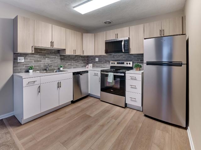 0 BR, 1 BA Apartment 277 South White Horse Pike Unit 204, Audubon, NJ 08106