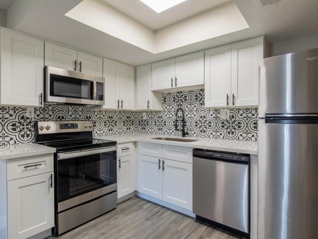 0 BR, 1 BA Apartment 2930 N 52nd St Unit 104, Phoenix, AZ 85018