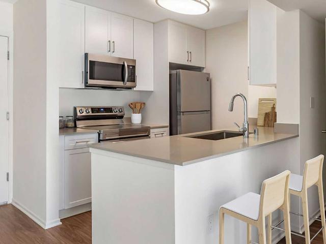 0 BR, 1 BA Apartment 22122 Victory Boulevard Unit 00E 309, Woodland Hills, CA 91367