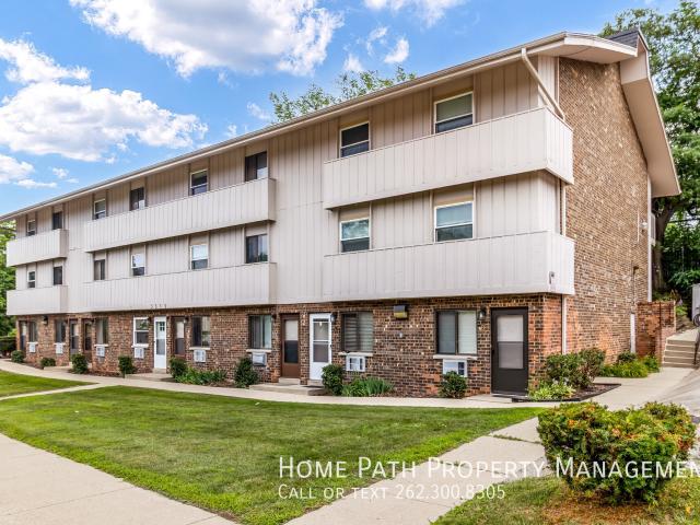 0 BR, 1 BA Apartment 3515 E Tesch Ave, Saint Francis, WI 53235
