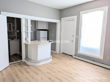 0 BR, 1 BA Apartment 378 Hammond St. Apt Bangor, ME 04401
