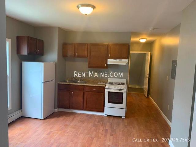 0 BR, 1 BA Apartment 380 Hammond St. Apt Bangor, ME 04401
