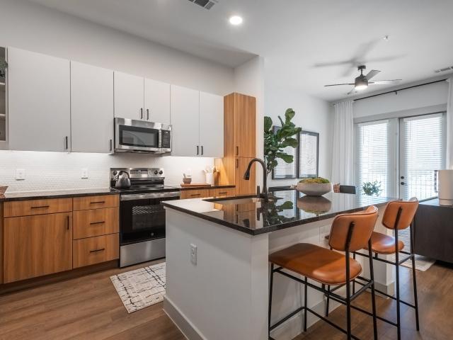 0 BR, 1 BA Apartment 3035 North Tryon Street Unit 2078, Charlotte, NC 28206