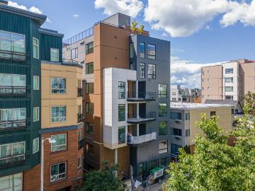 0 BR, 1 BA Apartment 4727 12th Ave NE Unit 407, Seattle, WA 98105