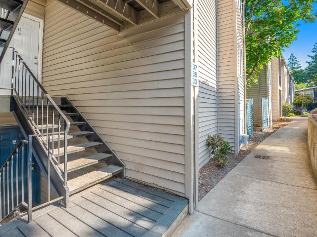 0 BR, 1 BA Apartment 4735 SW Luradel St Unit 02, Portland, OR 97219