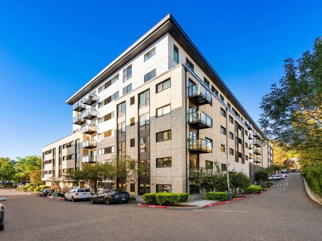 0 BR, 1 BA Apartment 4949 S Landing Dr Unit 406, Portland, OR 97239