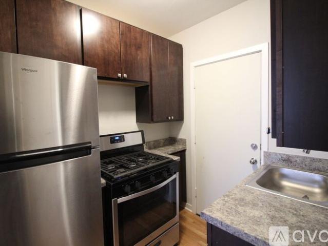 0 BR, 1 BA Apartment 4950 W Berteau Ave, Unit 1, Chicago, IL 60641
