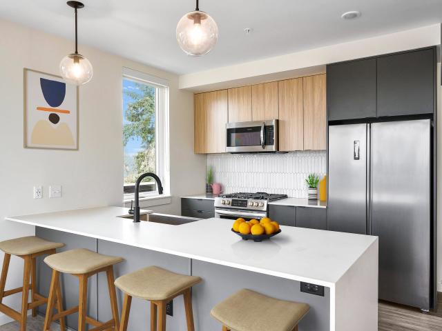 0 BR, 1 BA Apartment 4981 Southeast Woodstock Boulevard Unit 325, Portland, OR 97206