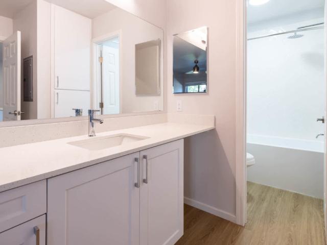 0 BR, 1 BA Apartment 4111 South Via Marina VÃ­a Marina Unit 304, Marina del Rey, CA 90292