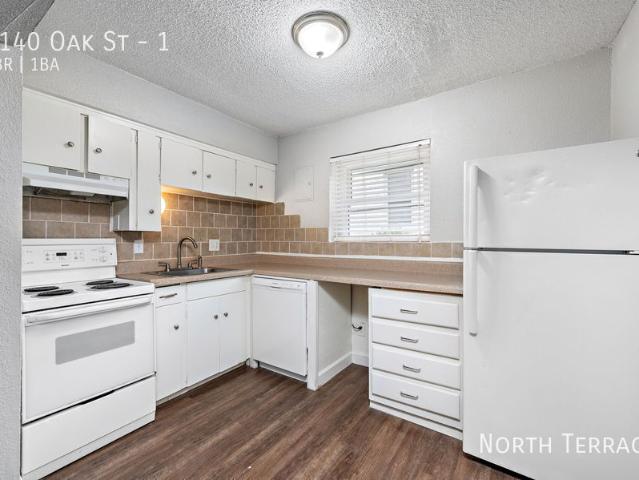0 BR, 1 BA Apartment 4140 Oak St, Kansas City, MO 64111