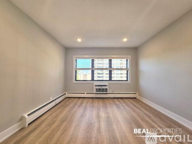 0 BR, 1 BA Apartment 555 W Stratford Pl, Unit 502, Chicago, IL 60657