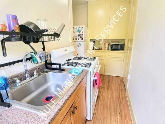 0 BR, 1 BA Apartment 5854 Forbes Avenue, Pittsburgh, PA 15217