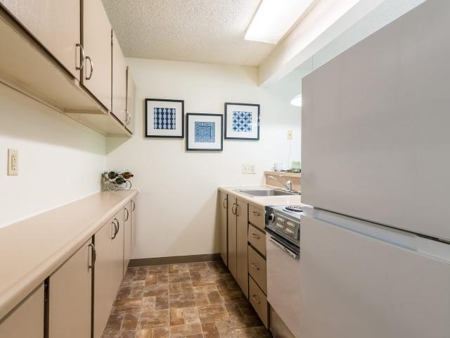 0 BR, 1 BA Apartment 6565 Foxridge Drive Unit 0316, Mission, KS 66202