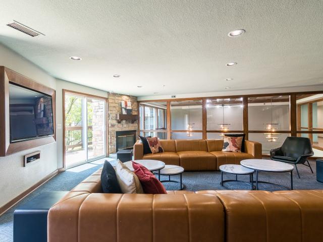 0 BR, 1 BA Apartment 6565 Foxridge Drive Unit 2009, Mission, KS 66202