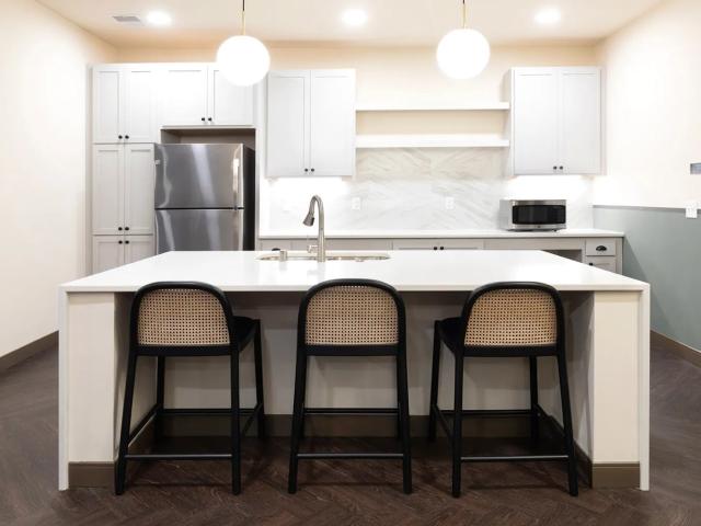0 BR, 1 BA Apartment 6230 University Avenue Unit 303, Middleton, WI 53562