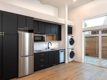 0 BR, 1 BA Apartment 7006 Greenwood Avenue North Unit 302, Seattle, WA 98103