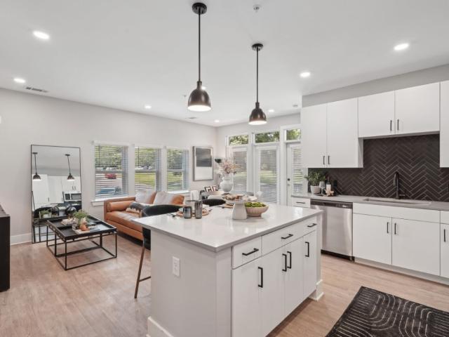 0 BR, 1 BA Apartment 900 Willow Drive Unit 420, Chapel Hill, NC 27514