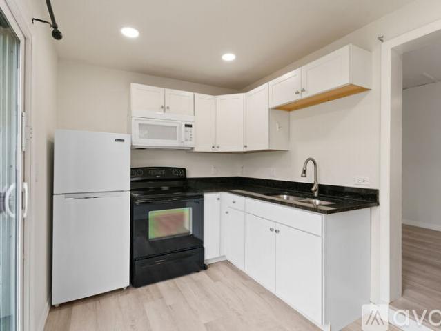 0 BR, 1 BA Apartment 910 Jones Street, Unit C, Clearwater, FL 33755