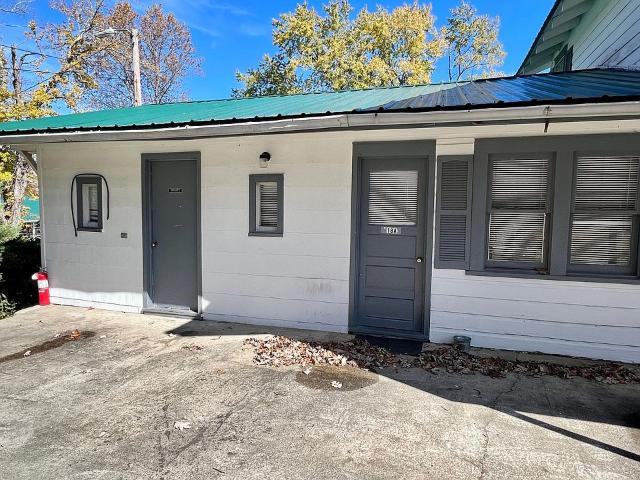 0 BR, 1 BA Apartment 920 Greenville Hwy, Hendersonville, NC 28792