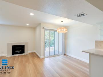 2 BR, 2.5 BA Apartment 1405 N Normandie Ave, Los Angeles, CA 90027