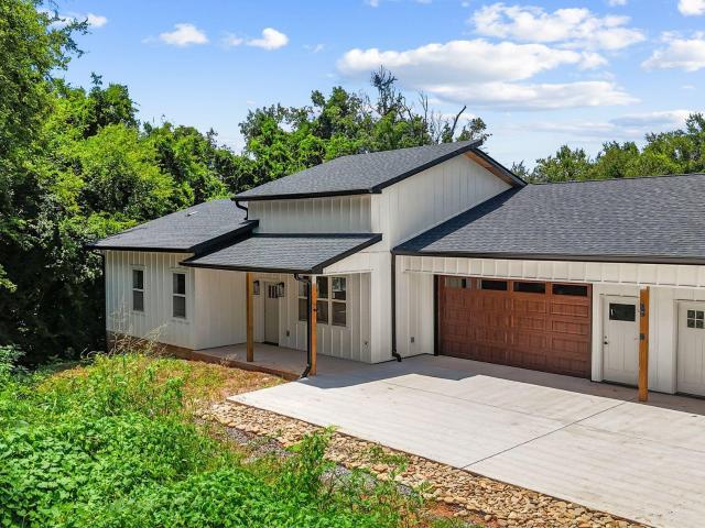 435 Haywood Ave