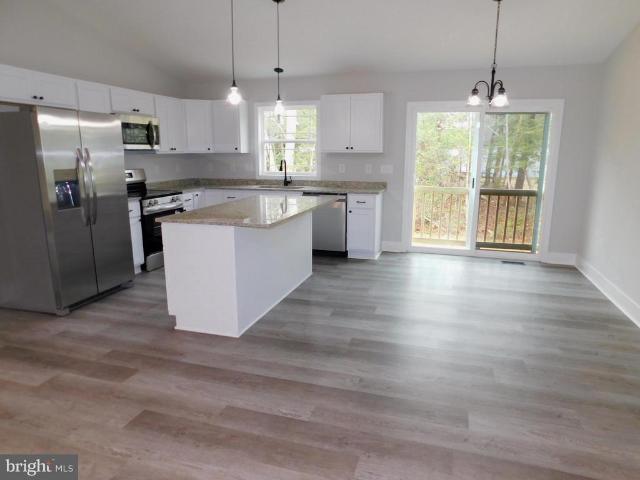 11190 Round Hill Estate Drive