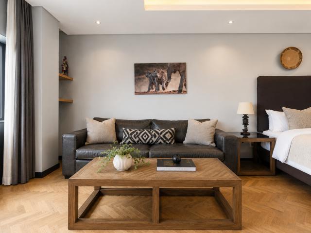 0.5 Bedroom Apartment Block To Let in Cape Town City Centre