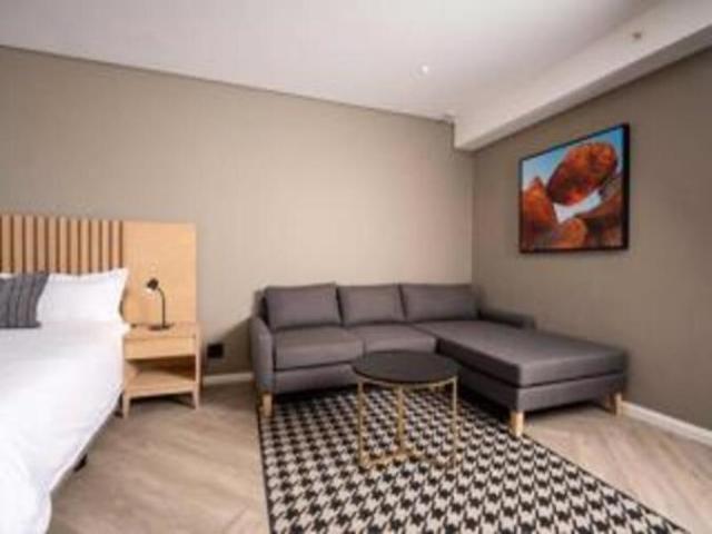 0.5 Bedroom Apartment / Flat to Rent in Benmore Gardens
