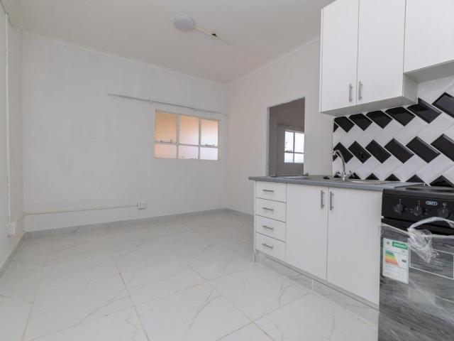 0.5 Bedroom Apartment / Flat to Rent in Halfway Gardens
