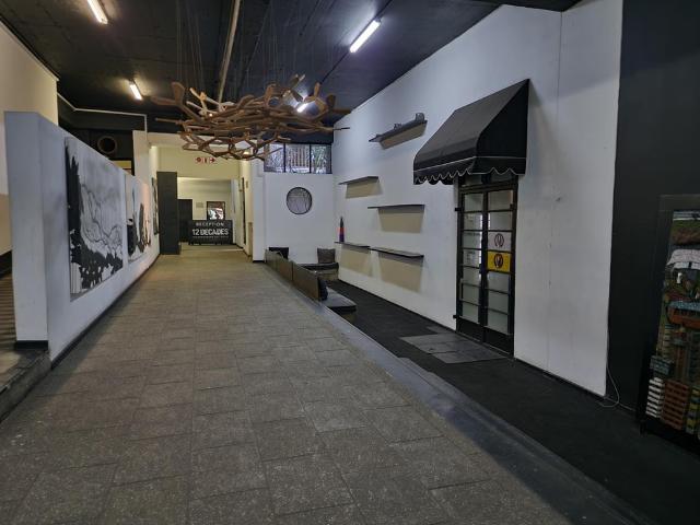 0.5 Bedroom Apartment To Let in Maboneng