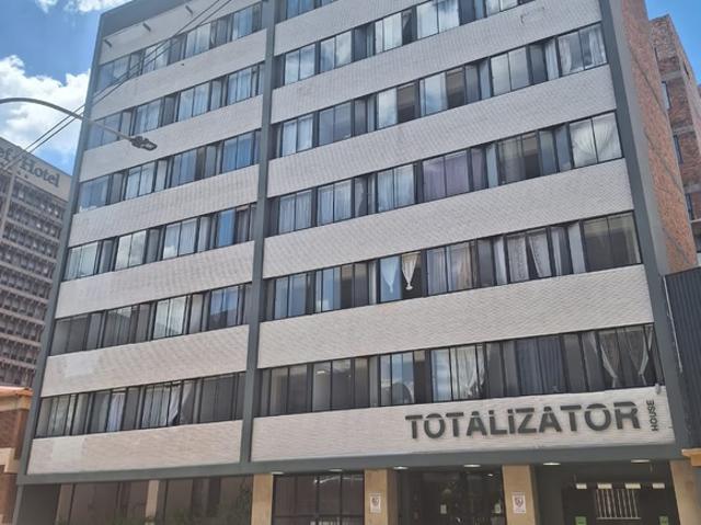 0.5 Bedroom Apartment To Let in Marshalltown