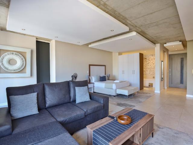 0.5 Bedroom Apartment To Let in Melrose Arch
