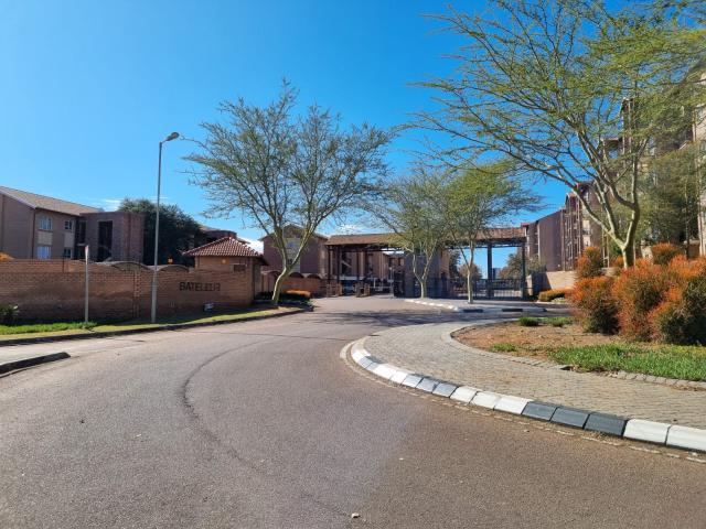 0.5 Bedroom Apartment To Let in Annlin Wes