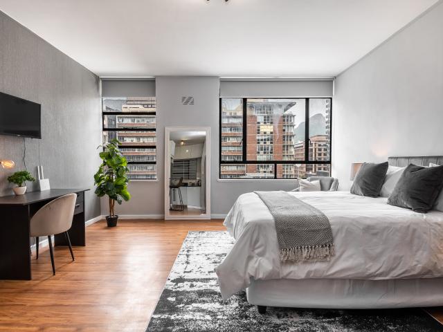 0.5 Bedroom Apartment To Let in Cape Town City Centre