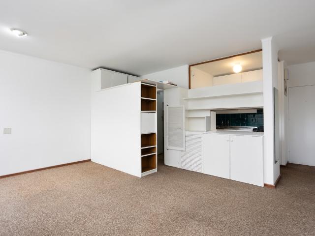 0.5 Bedroom Apartment To Let in Claremont