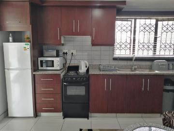 0.5 Bedroom Apartment To Let in Doon Heights