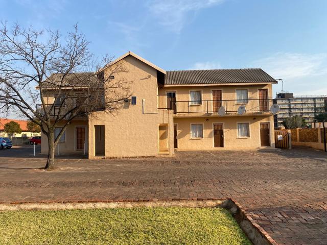 0.5 Bedroom Apartment To Let in Eloffsdal